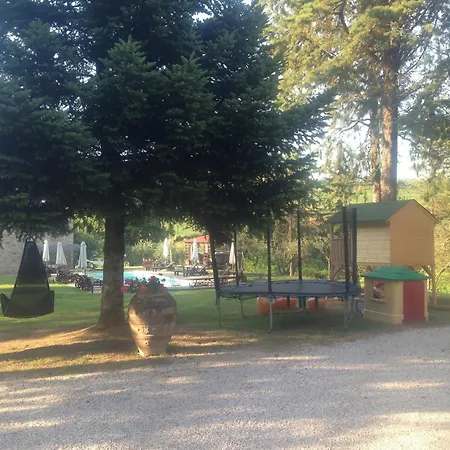 Podere Caldaruccio La Pineta - Penzion 4*